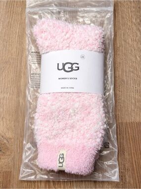UGG Cozy Chenille Socks Pink Women’s One Size Fuzzy Crew NWT